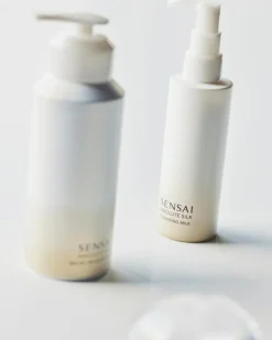 Absolute Silk Micro Mousse Wash