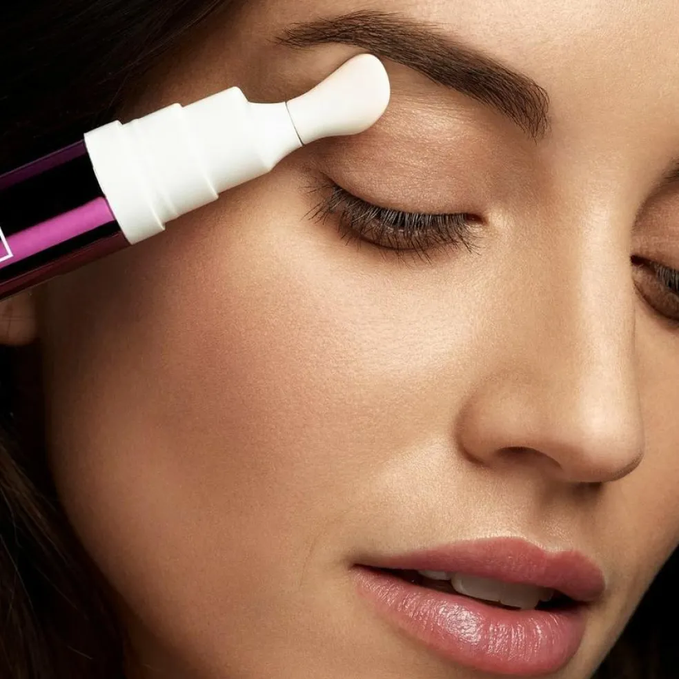 Black Rose Eye Contour Fluid