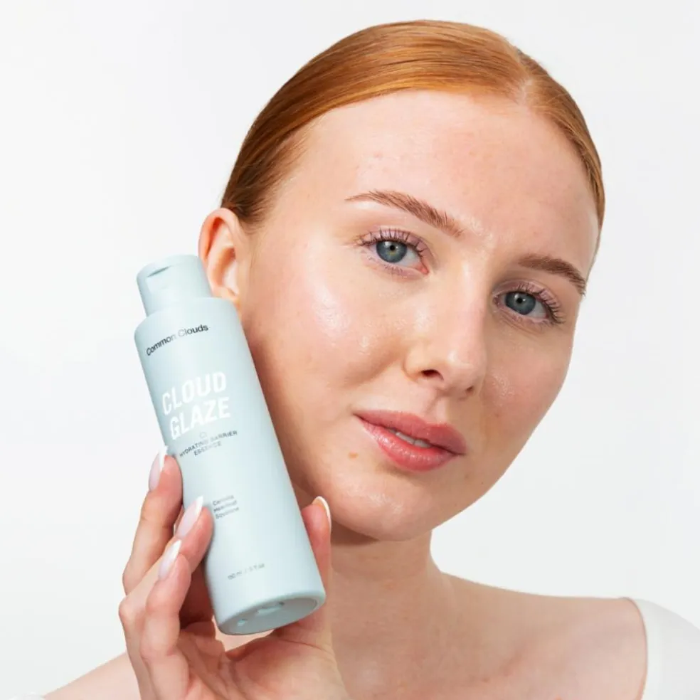 Cloud Glaze Hydrating Barrier Essence