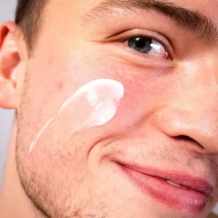 Controller - Fugtighedscreme mod uren hud