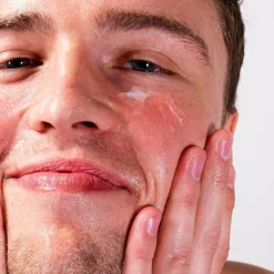 Controller - Fugtighedscreme mod uren hud