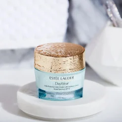 DayWear Cream Dry SPF 15