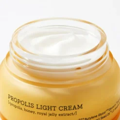 Full Fit Propolis Light Cream