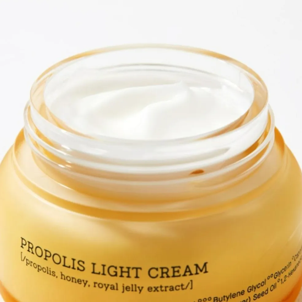 Full Fit Propolis Light Cream