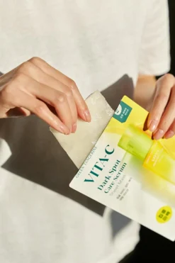 Green Tangerine Vita C Dark Spot Care Sheet Mask