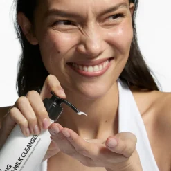 Hydrating Cream to Milk Cleanser