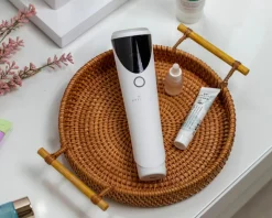 Pure Red LED Light Therapy Device