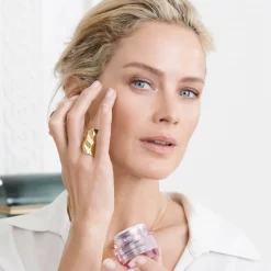 Resilience Multi-Effect Tri-Peptide Face and Neck Creme Dry SPF 15