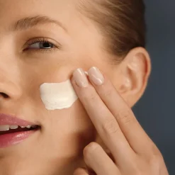 Revitalizing Supreme+ Night cream