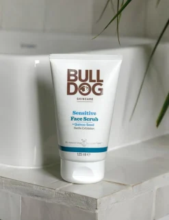 Sensitive Face Scrub