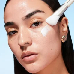 Serum + Moisturizer Brush