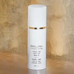 Sisleÿa L'Integral Anti Age Hand Cream SPF 30