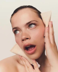 Skin Tint Moisturiser SPF 15