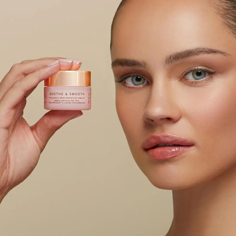 Soothe & Smooth Hyaluronic Brightening Eye Complex