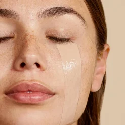 Tint & Protect Skin Perfecting SPF 30 Tinted Moisturiser