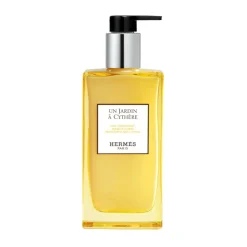 Un Jardin à Cythère Moisturizing body lotion Bottle