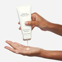 White Tea Skin Solutions Purifying cleanser